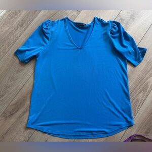 Adrianna Papell Bright Blue V-Neck Short Sleeve Top Size Med Preppy Office Date